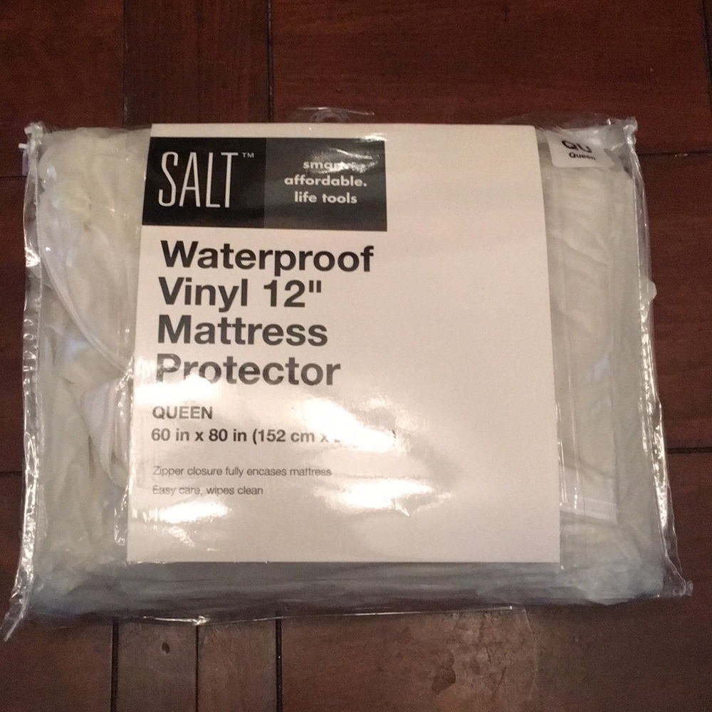 Queen Size Waterproof Mattress Protector